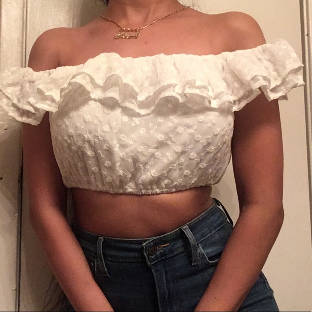 Forever21 Lace Over the Shoulder Top 🕊